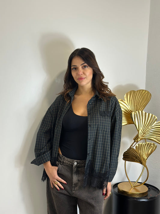 Camicia a fantasia con pizzo
