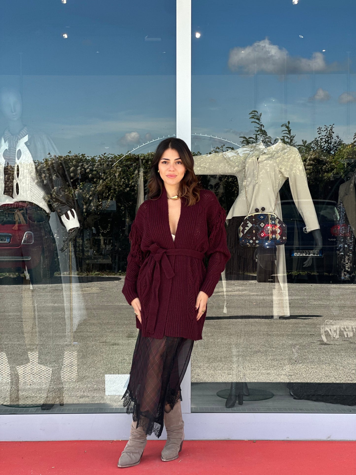 Cardigan con frange e cintura