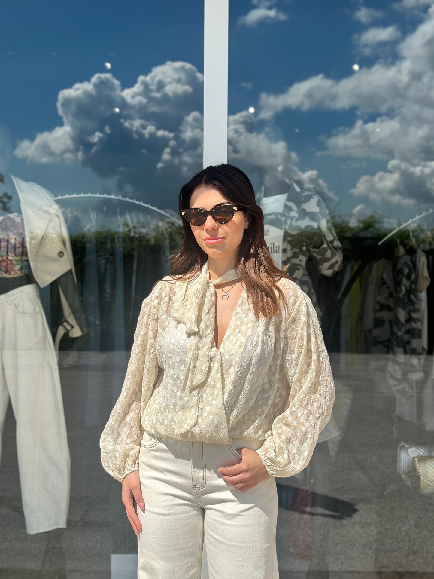Blusa con fiocco