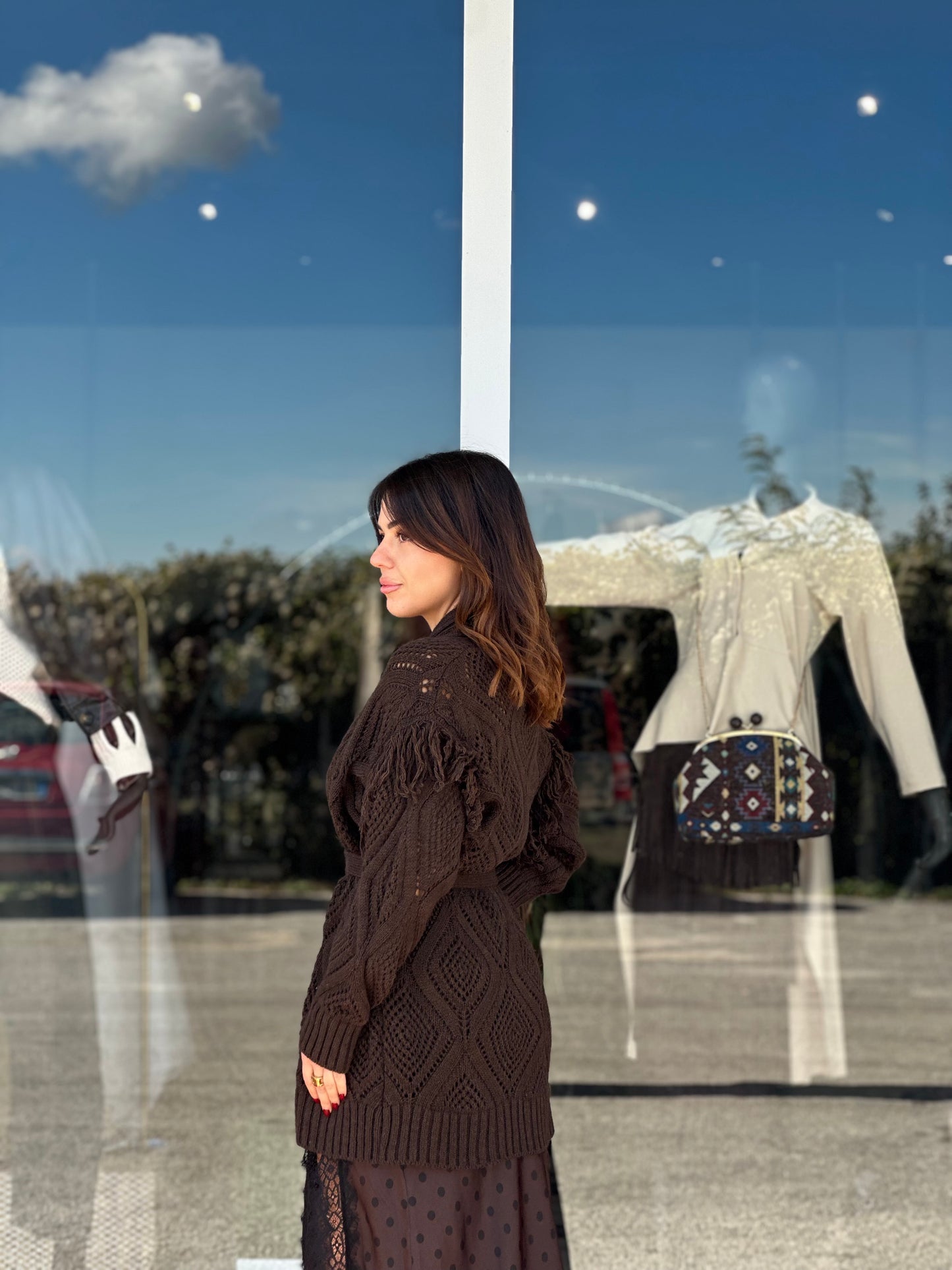 Cardigan con frange e cintura