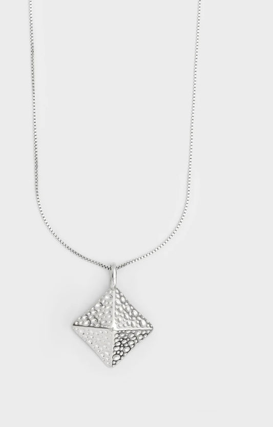 COLLANA SQUARE CIONDOLO MARTELLATO ARGENTO