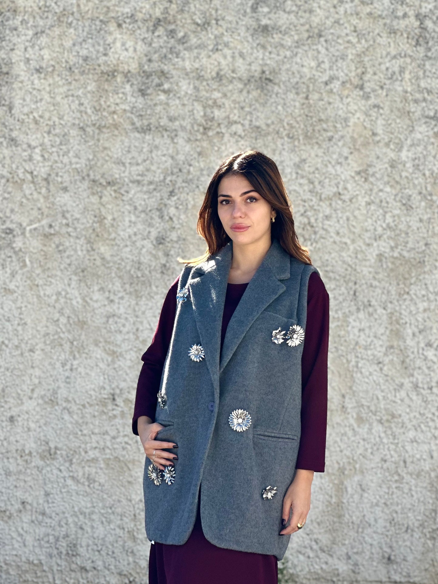 Gilet cappotto con applicazioni