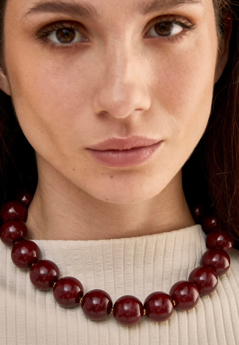 COLLANA PETRA SFERE IN RESINA BORDEAUX